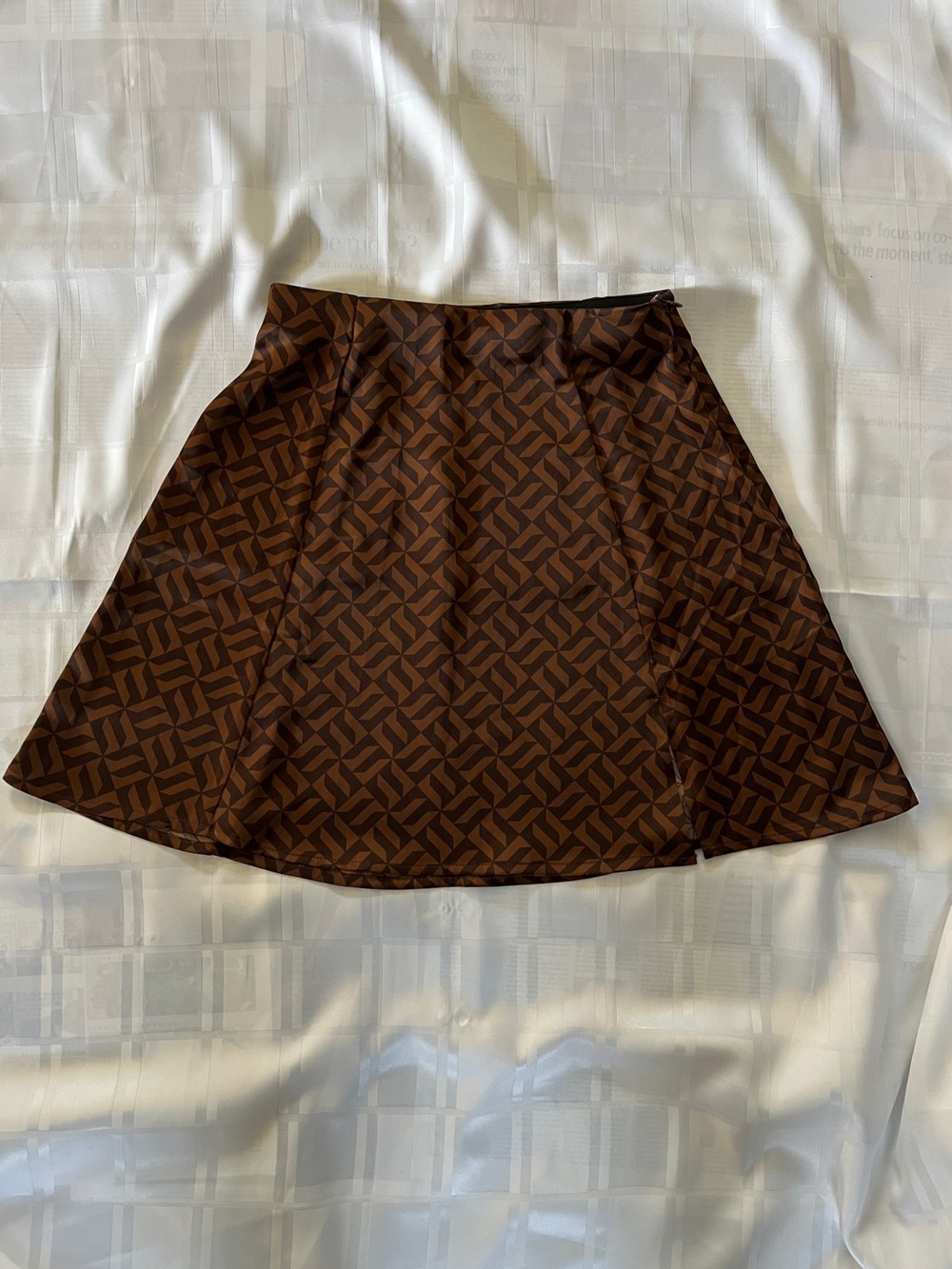 Ardene Retro Geometric A-Line Mini Satin Skirt - Brown